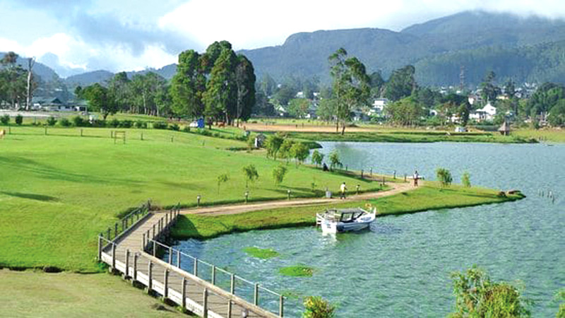 Gegory Lake at Nuwara Eliya