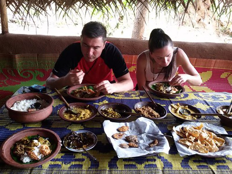  traditional cooking demonstrations in a rural village house