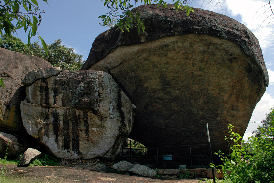 cave inscriptions of tantirimalee