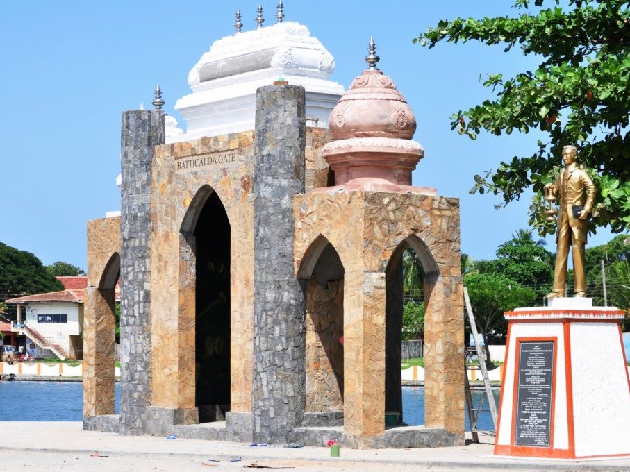 batticaloa bricks gate