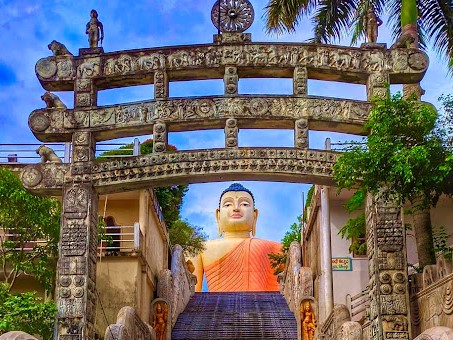 kande vihara temple outside