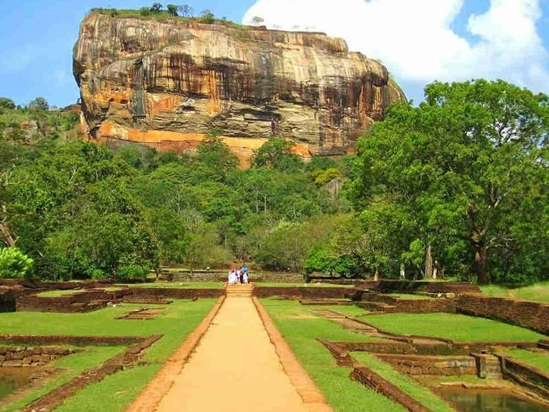 Sigiriya Lion Rock Sigiriya Lion Rock